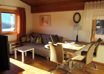 ferienwohnung reith seefeld küche esstisch